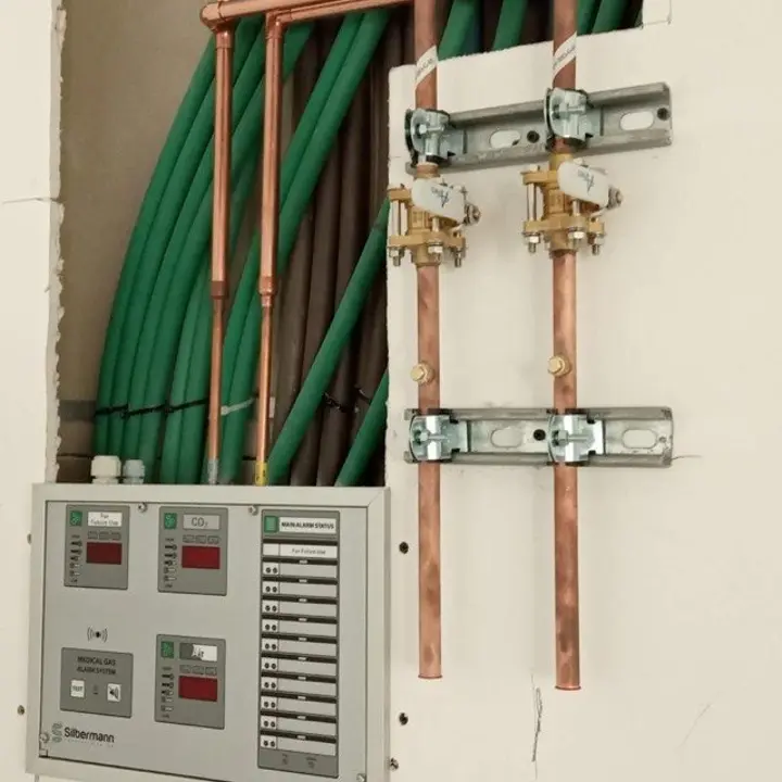 Medical gas alarm panel